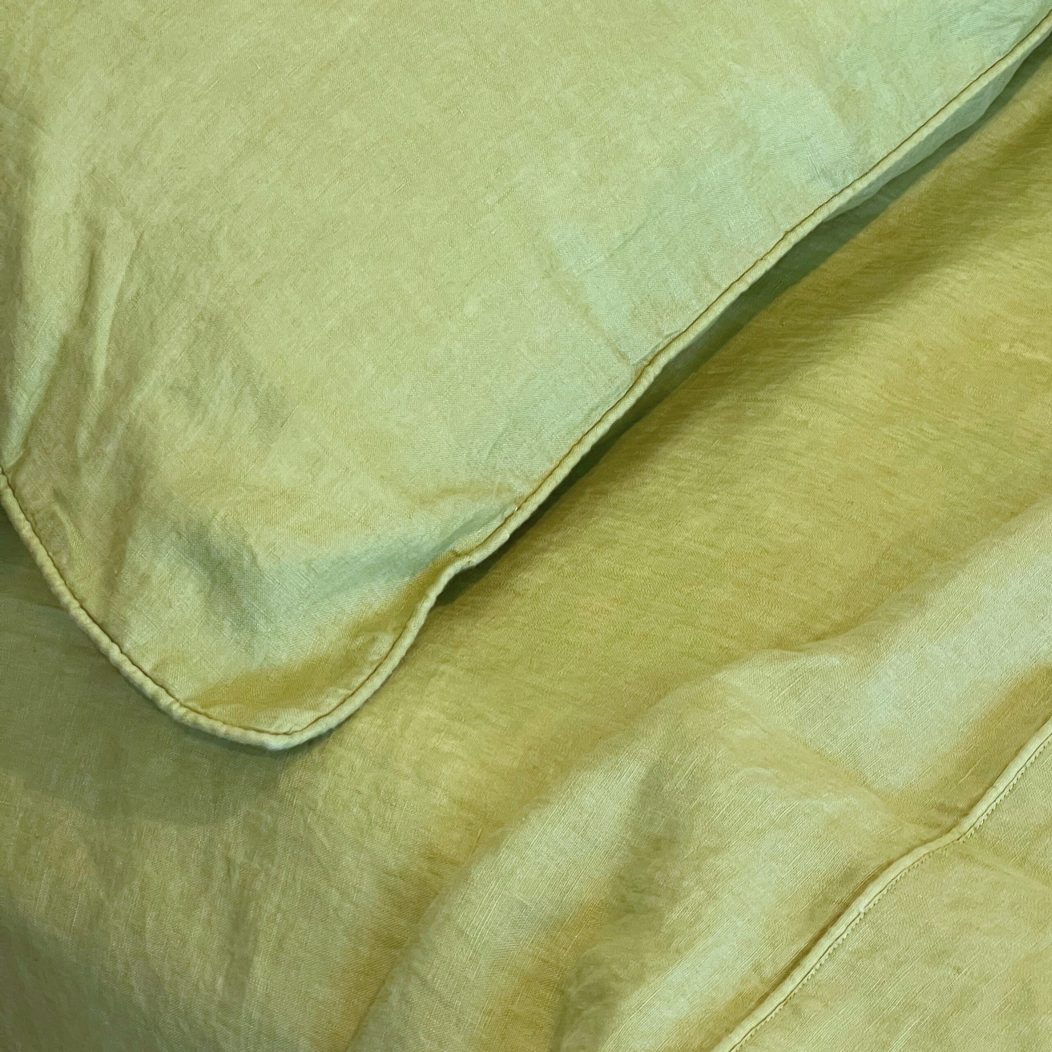 Apple Linen Pillowcase Set